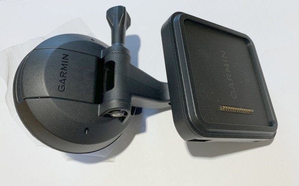 Garmin Kit de montage + chargeur de voiture pour Garmin dezl OTR1020